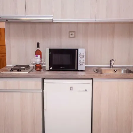 Lägenhetshotell Nontas 3*