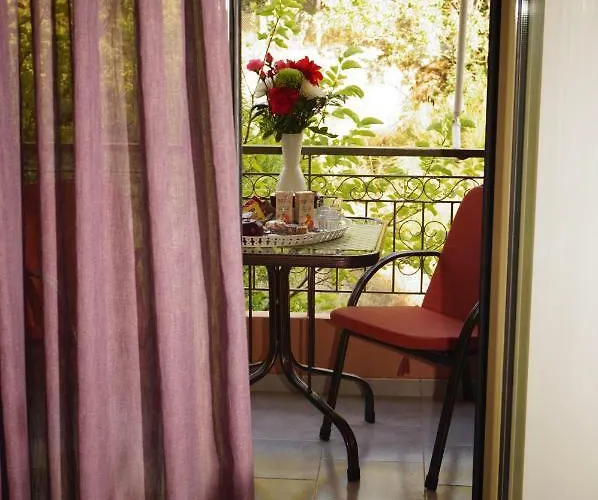 Nontas Aparthotel Kalamitsi (Lefkada)